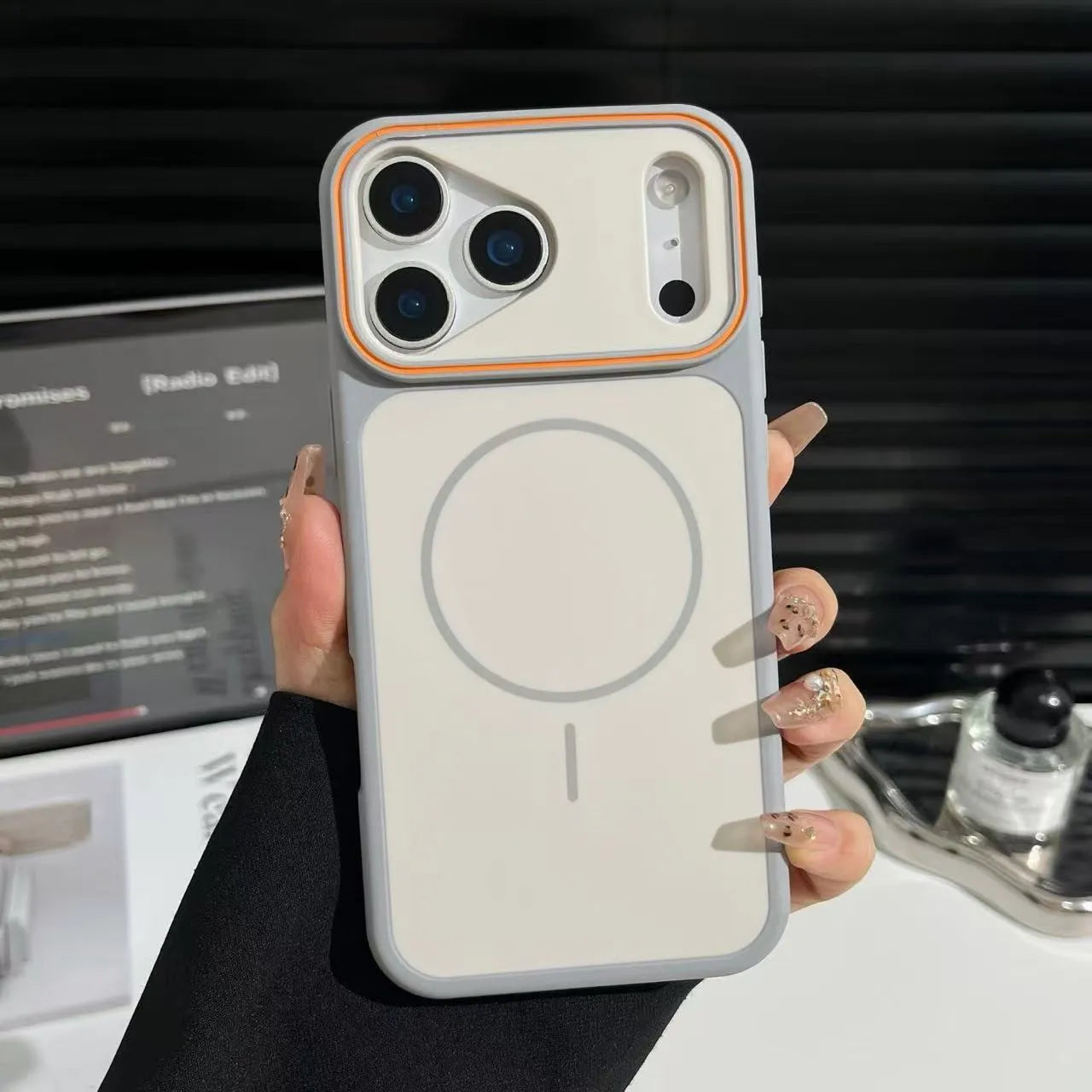 Funda Mate Silicona Premium MagSafe para iPhone - Colección Velvet Executive