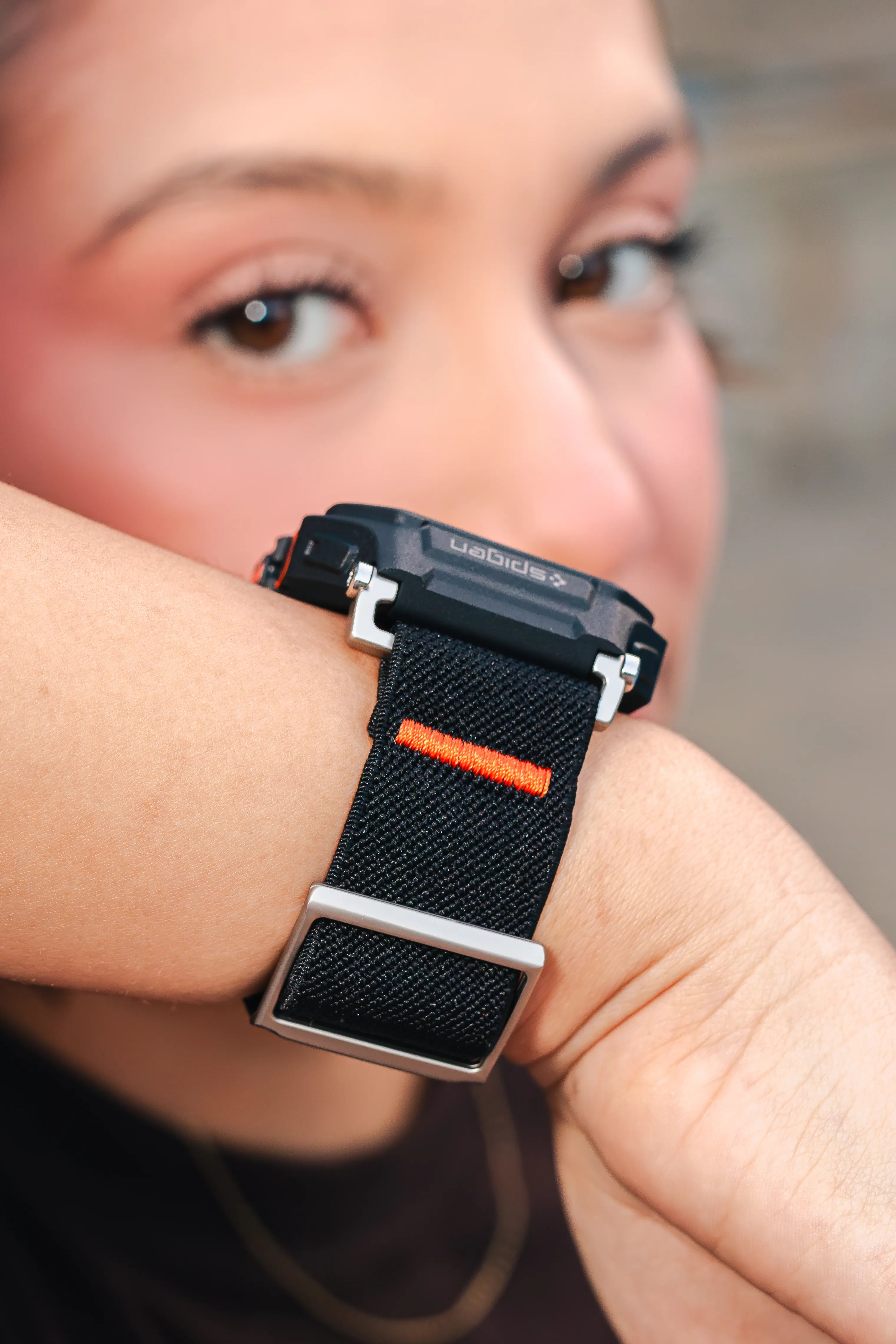 ARMOR CORREA RUGGED CON PROTECTOR PARA APPLE WATCH